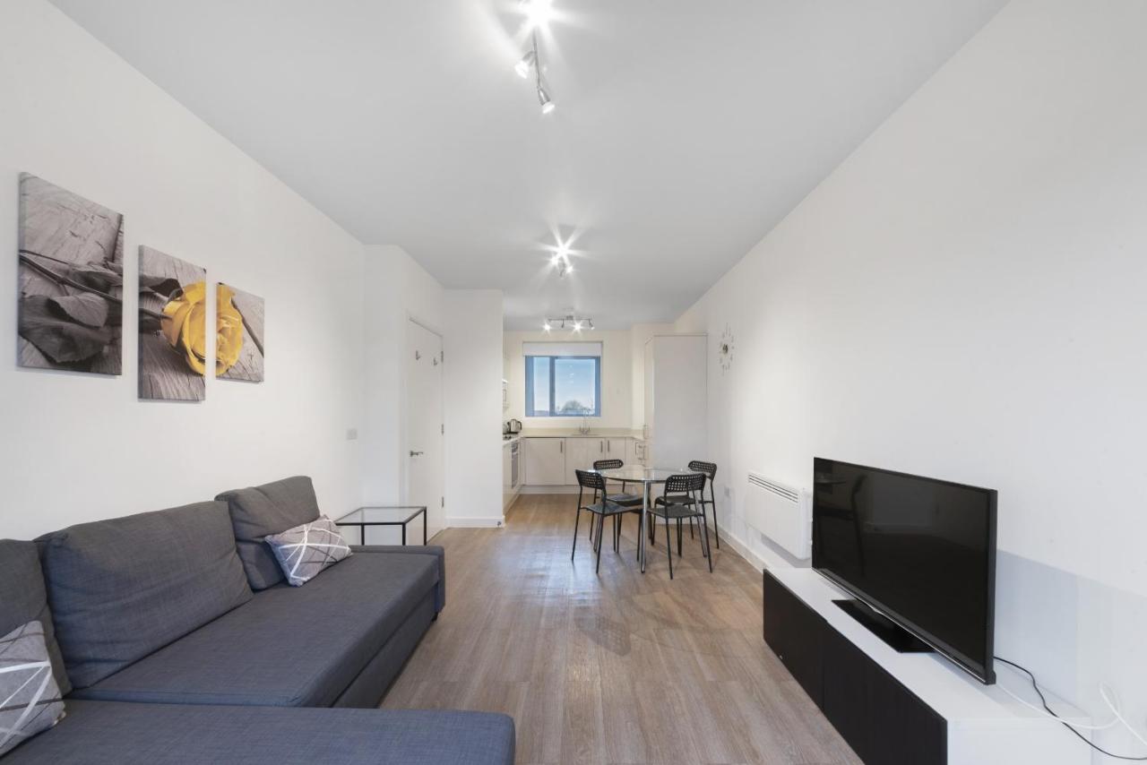 هاتفيلد K Suites - Town Centre Hatfield المظهر الخارجي الصورة